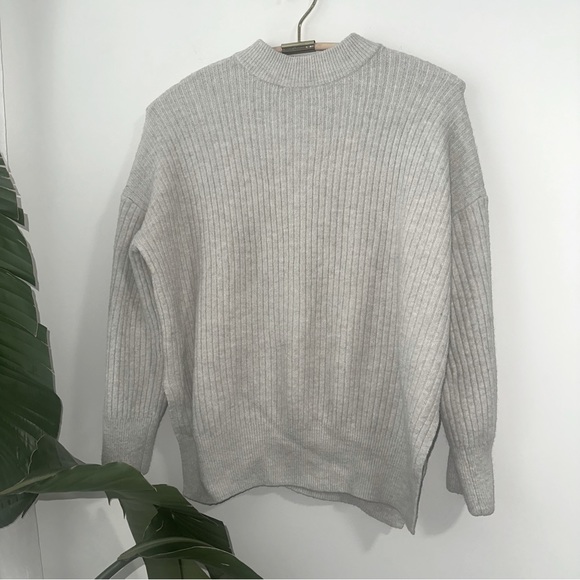 H&M ribbed grey beige wool blend sweater - Picture 3 of 6